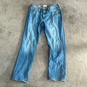 Size 8 universal threads high-rise straight jeans